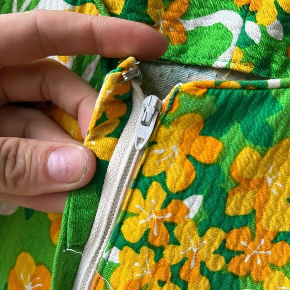 Vintage 1960s Malia Honolulu Hawaiian Fit and Flare Floral Dress – XS/S - Picture 10 of 16